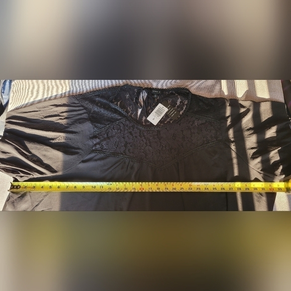 Torrid NWT $60 Womens Crinkle Chiffon Lace Trim Sheer Top Deep Black Size 6x 30 - Picture 10 of 11
